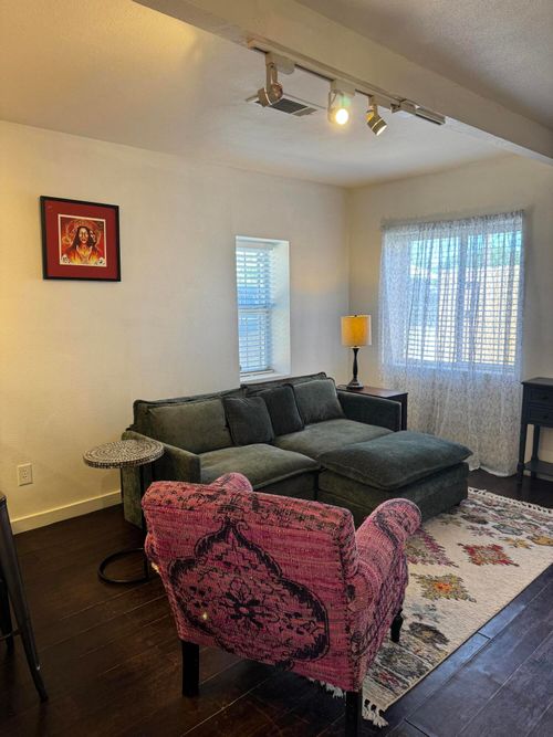 1909 William St Se, Albuquerque, NM, 87102-4871 | Card Image