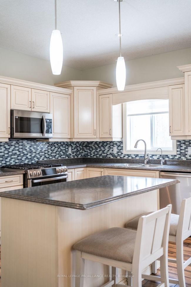 2 Oak Ridge Dr, House other with 4 bedrooms, 4 bathrooms and 8 parking in Stirling ON | Image 18