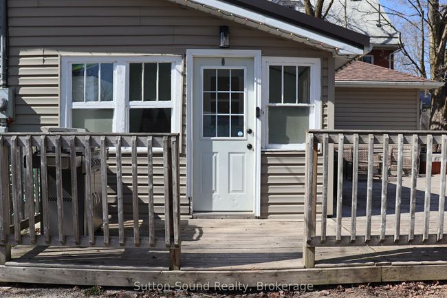 31 Yonge St S, House other with 4 bedrooms, 2 bathrooms and 4 parking in Tara ON | Image 7