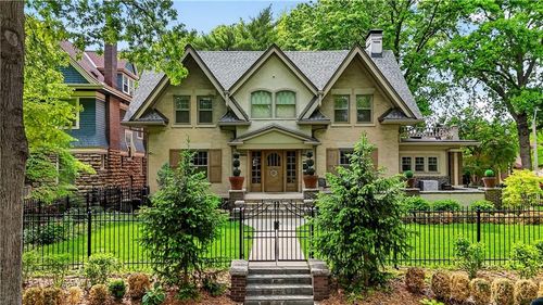 3820 Campbell St, Kansas City, MO, 64109-2678 | Card Image