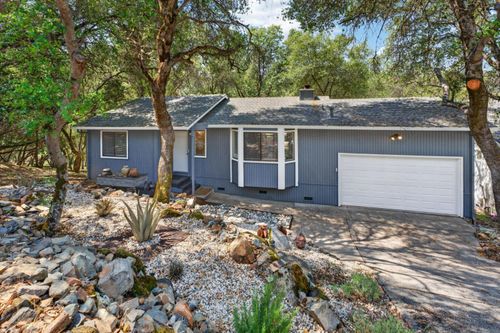11534 Buckeye Cir, Penn Valley, CA, 95946-9439 | Card Image
