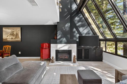 apt-b35-200 P St, Sacramento, CA, 95814-6251 | Card Image