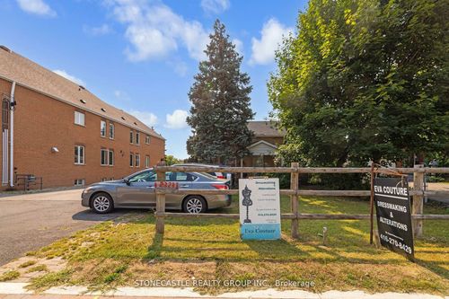 2321 Major Mackenzie Dr, Maple, ON, L6A3Z3 | Card Image
