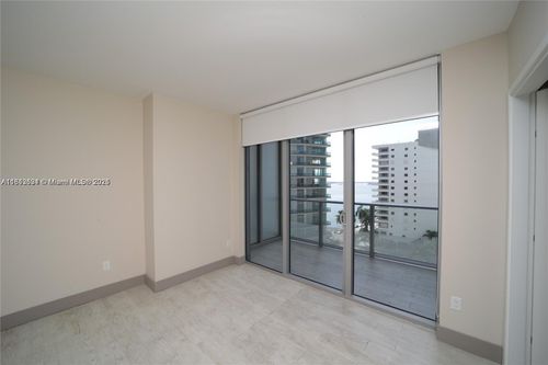 apt-1006-1300 Brickell Bay Dr, Miami, FL, 33131-3384 | Card Image