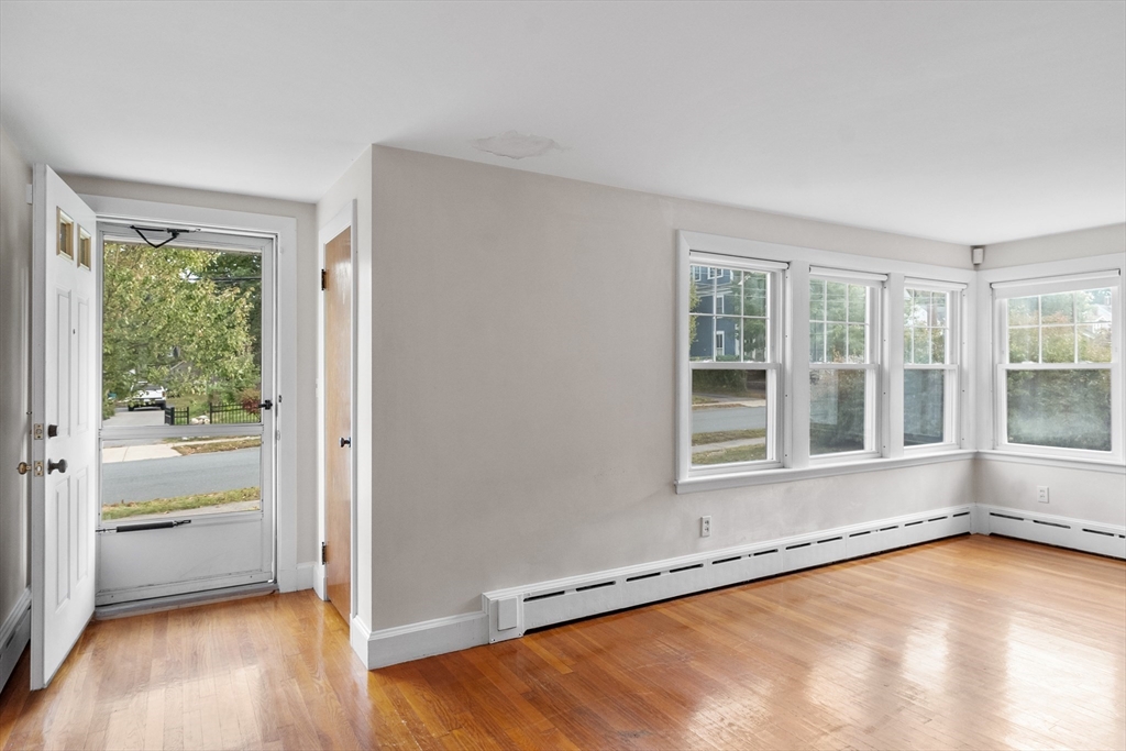 Sanderson Ave, Dedham, MA 02026