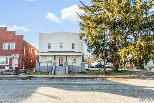 208 N County Rd, Hardin, IL, 62047-4407 | Card Image