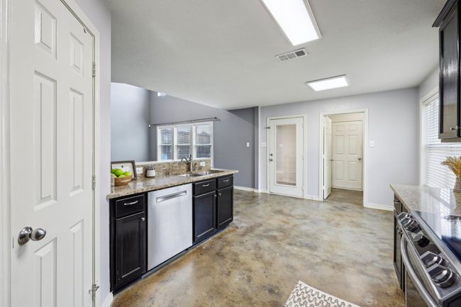 8808 Eastwood Ave, House other with 3 bedrooms, 3 bathrooms and null parking in Cross Roads TX | Image 15