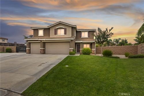 9351 Hearthstone Ct, Riverside, CA, 92508-9499 | Card Image