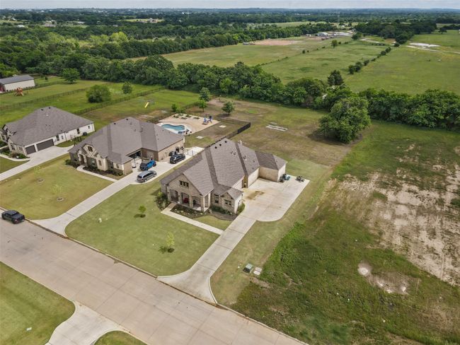 7020 Valley View Dr, House other with 3 bedrooms, 3 bathrooms and null parking in Joshua TX | Image 36