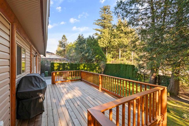 857 Myng Crescent, House other with 3 bedrooms, 2 bathrooms and null parking in Harrison Hot Springs BC | Image 32