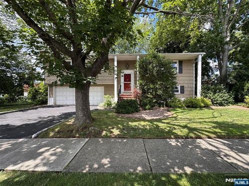 7-01 Bellair Ave, Fair Lawn, NJ, 07410-1605 | Card Image