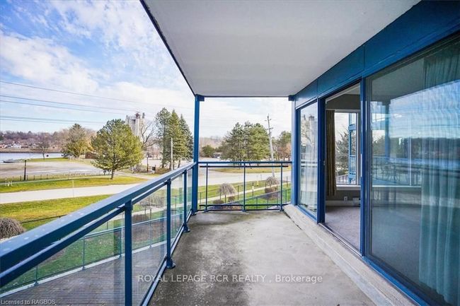 303 - 1455 2nd Ave W, Condo with 2 bedrooms, 2 bathrooms and 1 parking in Owen Sound ON | Image 6