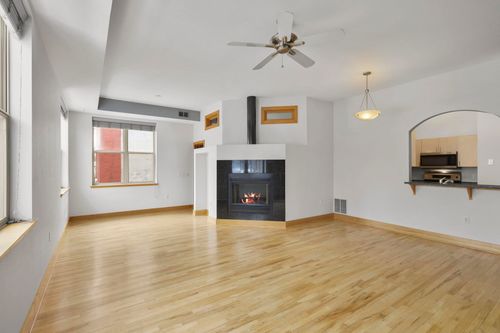 apt-204-1150 Williamson St, Madison, WI, 53703-4812 | Card Image