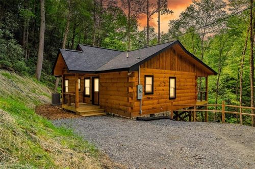 122 Laurel Creek Trl, Blue Ridge, GA, 30513 | Card Image