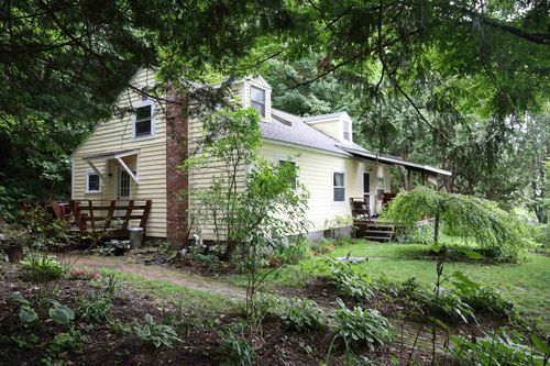 133 Barker Ave, St. Johnsbury, VT, 05819-2346 | Card Image