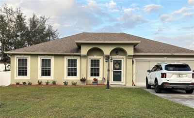 203 Flounder Place, House other with 4 bedrooms, 2 bathrooms and null parking in KISSIMMEE FL | Image 1