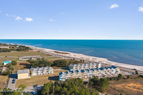 apt-105-1515 E Beach Blvd, Pass Christian, MS, 39571-4916 | Card Image