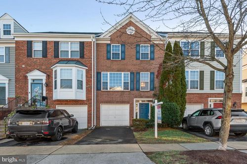 43017 Beachall St, CHANTILLY, VA, 20152-2017 | Card Image