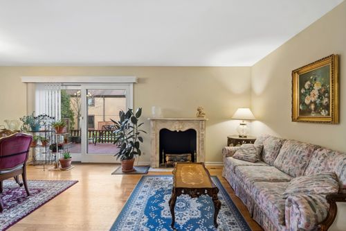 1217 Franklin Ln, Buffalo Grove, IL, 60089-1226 | Card Image