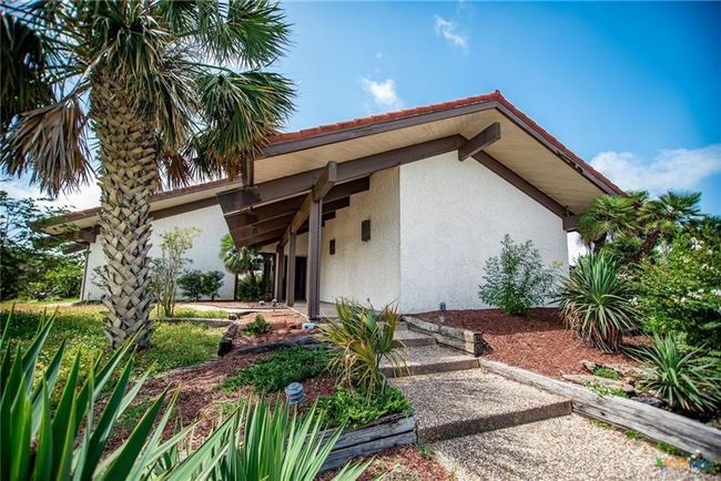 1809 W Harrison Ave, House other with 3 bedrooms, 4 bathrooms and 3 parking in Port O Connor TX | Image 21