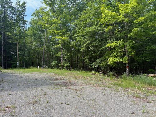 560 Morrill Pond Road, Hartland, ME, 04943 | Card Image