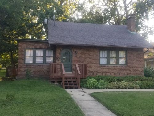 202 6th Ave, Mendota, IL, 61342-2133 | Card Image