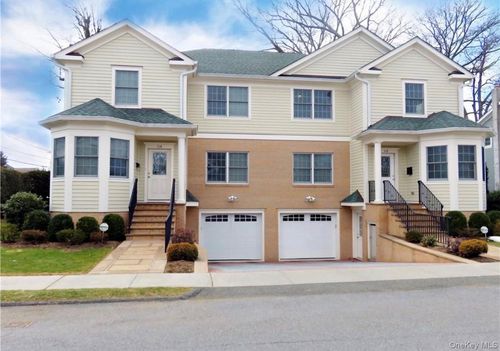 114-114 Oak St, Harrison, NY, 10528-4514 | Card Image