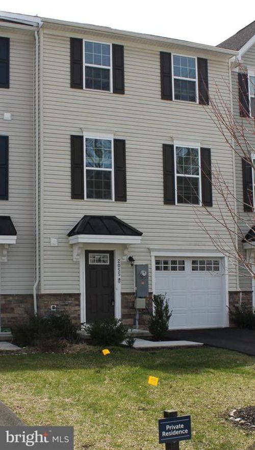 2055 Rivers Dr, NEWARK, DE, 19702-3687 | Card Image