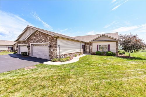 1317 Lynchfield Ln, Greensburg, PA, 15601-8499 | Card Image