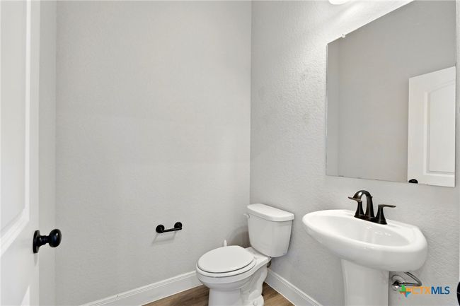 A - 229 High Drive Drive, Townhouse with 2 bedrooms, 3 bathrooms and null parking in Spring Branch TX | Image 9