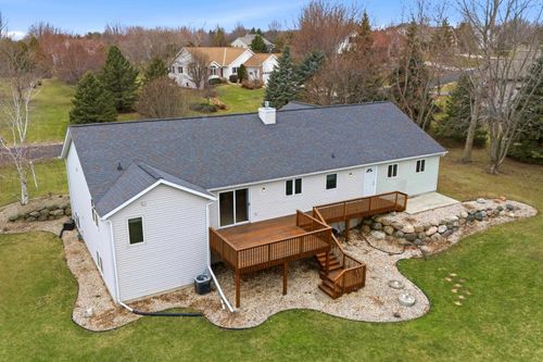 2734 Brooks Ridge Drive, Bristol, WI, 53590 | Card Image