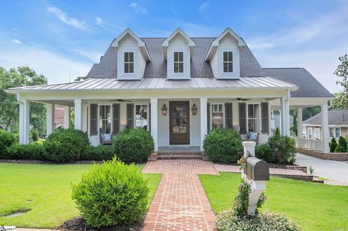 1 Waccamaw Ave, Greenville, SC, 29605-1827 | Card Image