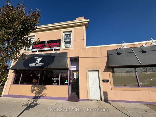 135-137 Queenston St, Saint Catharines, ON, L2R2Z8 | Card Image