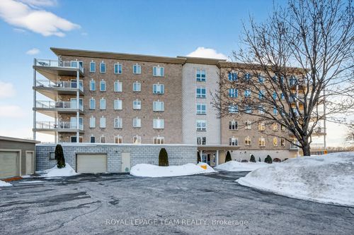 503-136 Edwards St, Rockland, ON, K4K1T5 | Card Image