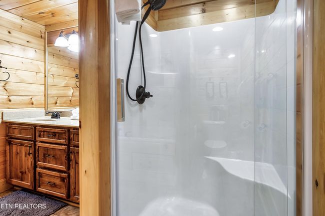 2339 Bogle Spring Loop, House other with 3 bedrooms, 3 bathrooms and null parking in Sevierville TN | Image 18