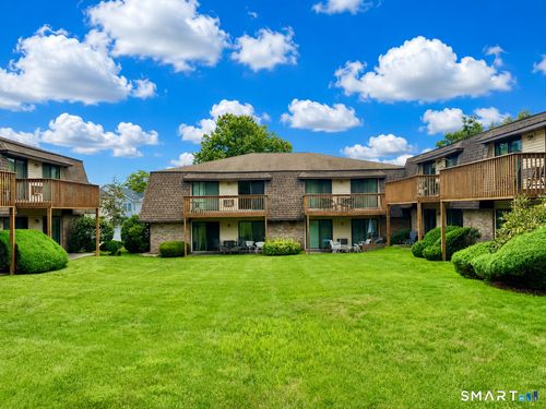 b4-180 Colonial Rd, Stamford, CT, 06906-1627 | Card Image