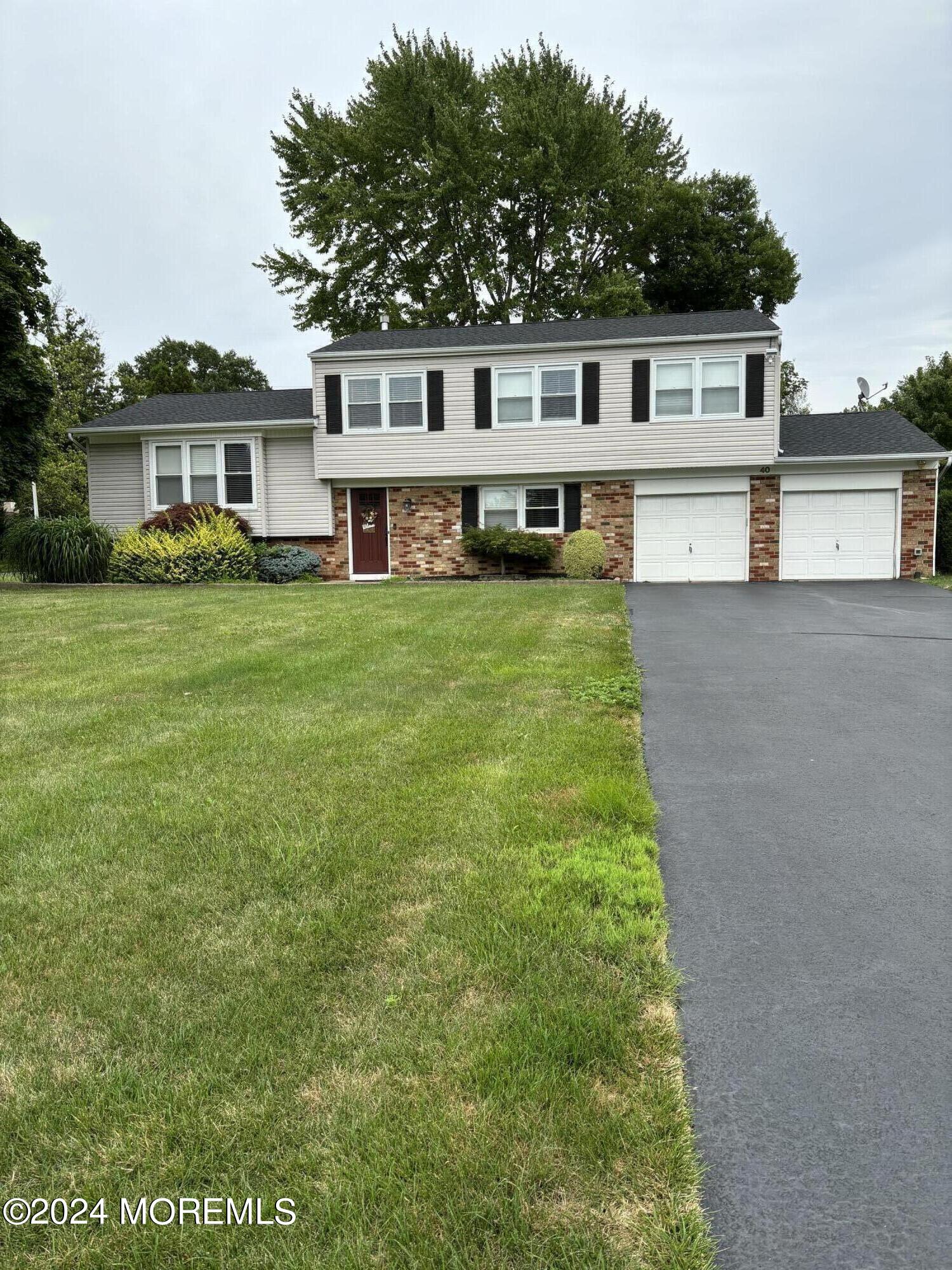 Cornell Pl, Manalapan, NJ 07726
