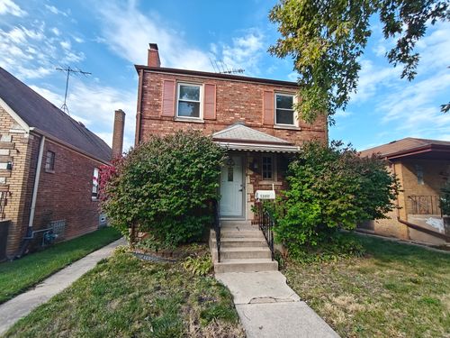 13842 S School St, Riverdale, IL, 60827-1913 | Card Image