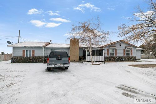 4590 N 15th E, Idaho Falls, ID, 83401-1235 | Card Image