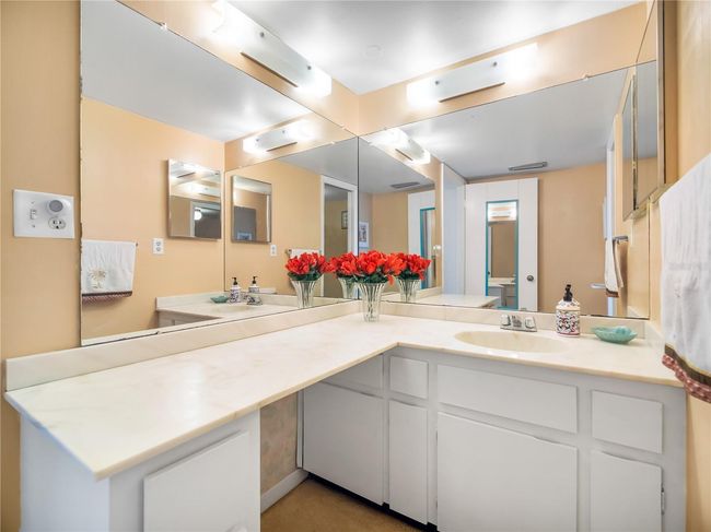 APT-1103 - 420 64 Th Ave, Condo with 2 bedrooms, 2 bathrooms and null parking in ST PETE BEACH FL | Image 18