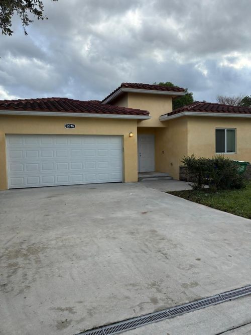 2746 Nw 13th Ct, Fort Lauderdale, FL, 33311-5232 | Card Image