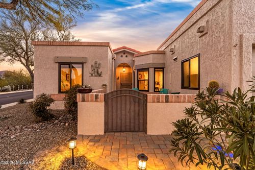 14375 N Copperstone Dr, Oro Valley, AZ, 85755-9319 | Card Image