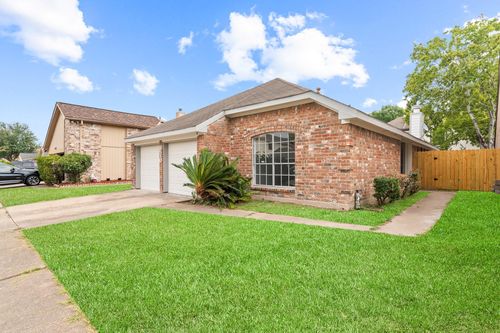 8510 Woodcamp Dr, Houston, TX, 77088-8020 | Card Image