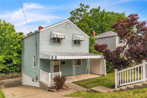 640 Springfield St, Pittsburgh, PA, 15220-5243 | Card Image