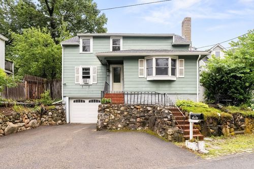 40 Baker St, Billerica, MA, 01821-4214 | Card Image