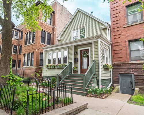 1443 W Catalpa Ave, Chicago, IL, 60640-1211 | Card Image