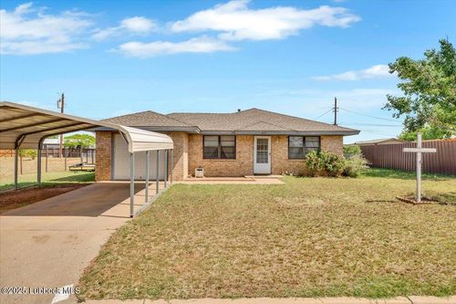 310 W 5th St, Sundown, TX, 79372-1536 | Card Image