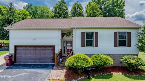 606 Steeplechase Dr, Johnson City, TN, 37601-2969 | Card Image