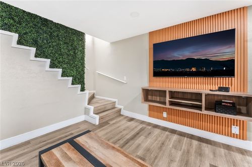 c-900 Willow Tree Drive, Las Vegas, NV, 89128 | Card Image