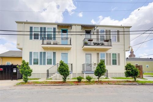 7-2105-07 Erato St, New Orleans, LA, 70113-2211 | Card Image